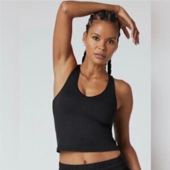 Vuori Halo Performance Crop Tank 2.0 - Size Small - Picture 1 of 4